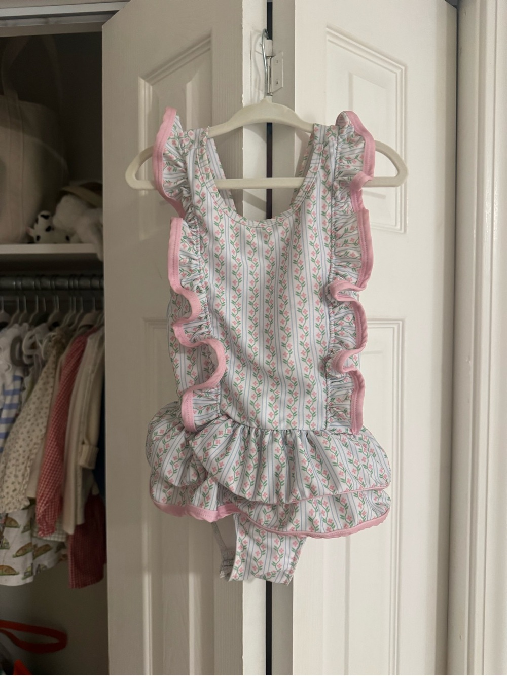 Cecil & Lou Vintage Floral ruffle swimsuit Sz 2T
